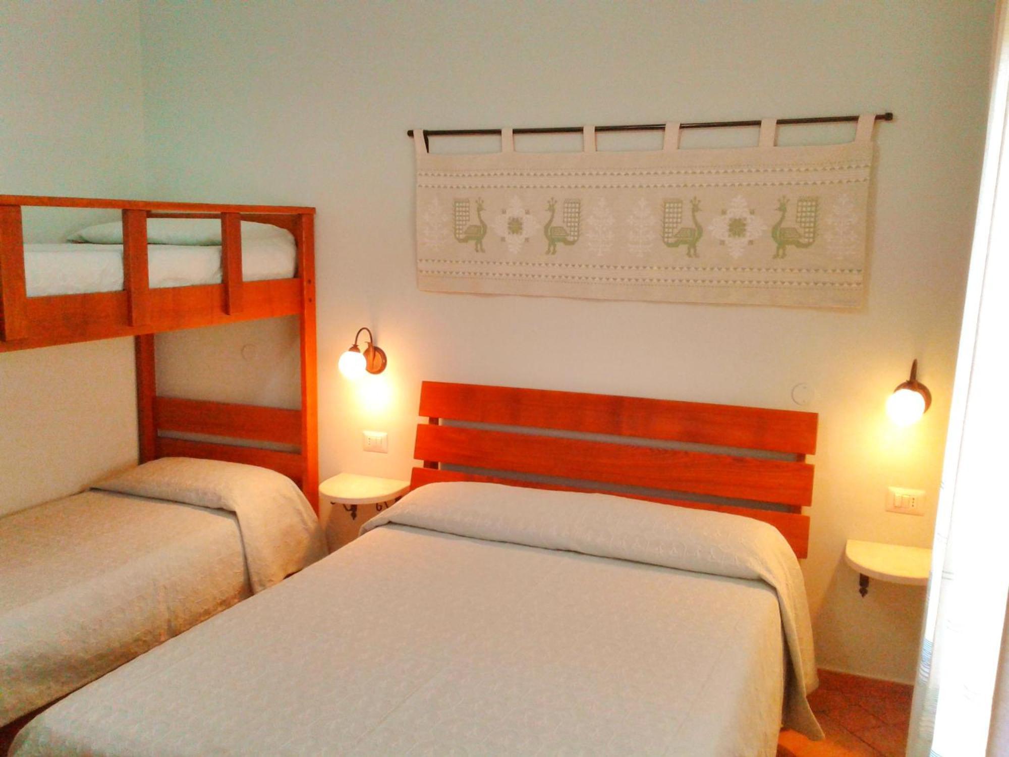 Nuraghe Bianco Bed and Breakfast Santa Maria la Palma Buitenkant foto