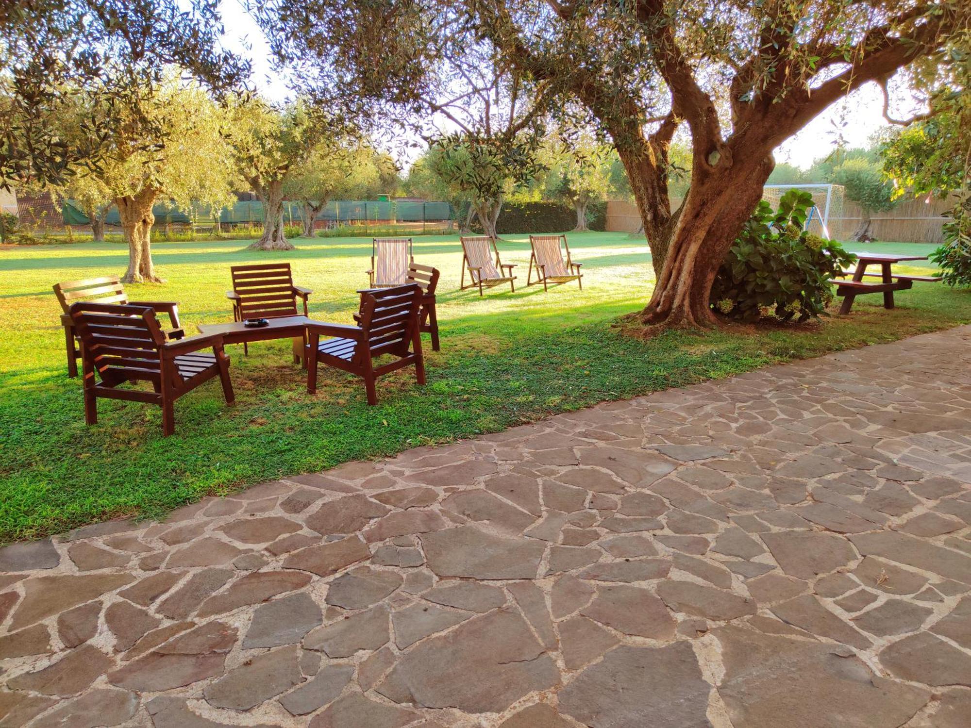 Nuraghe Bianco Bed and Breakfast Santa Maria la Palma Buitenkant foto